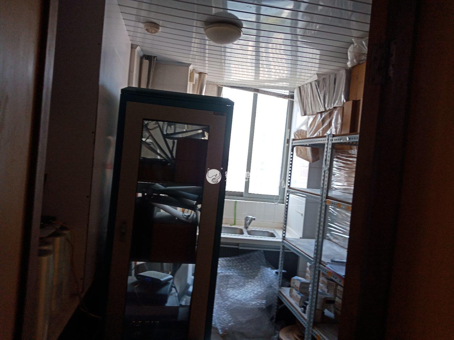 万体馆徐汇晶典大厦158平米写字楼出租